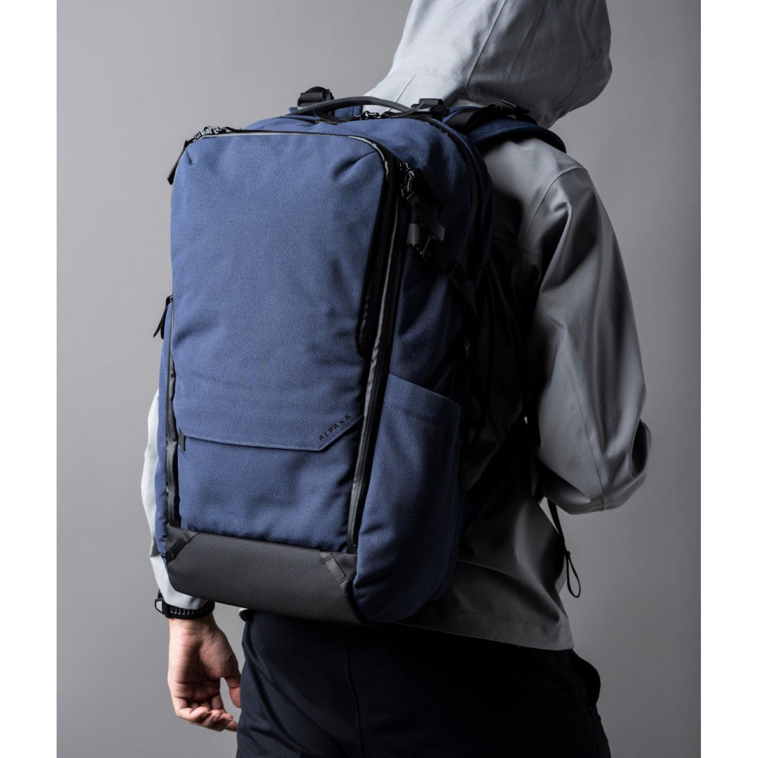 ALPAKA Elements Travel (35L) Axoflux 600D Backpack + Removable Waist Strap (SA)