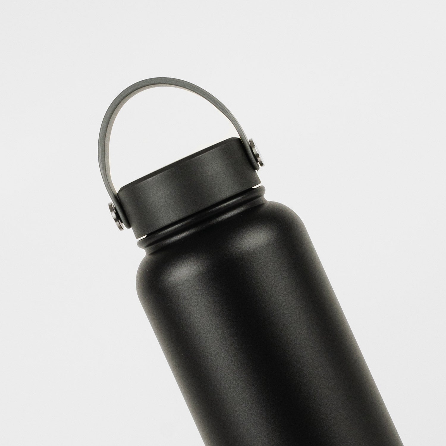 Crossing Urban Insulated S/S Bottle W Handle 950ml