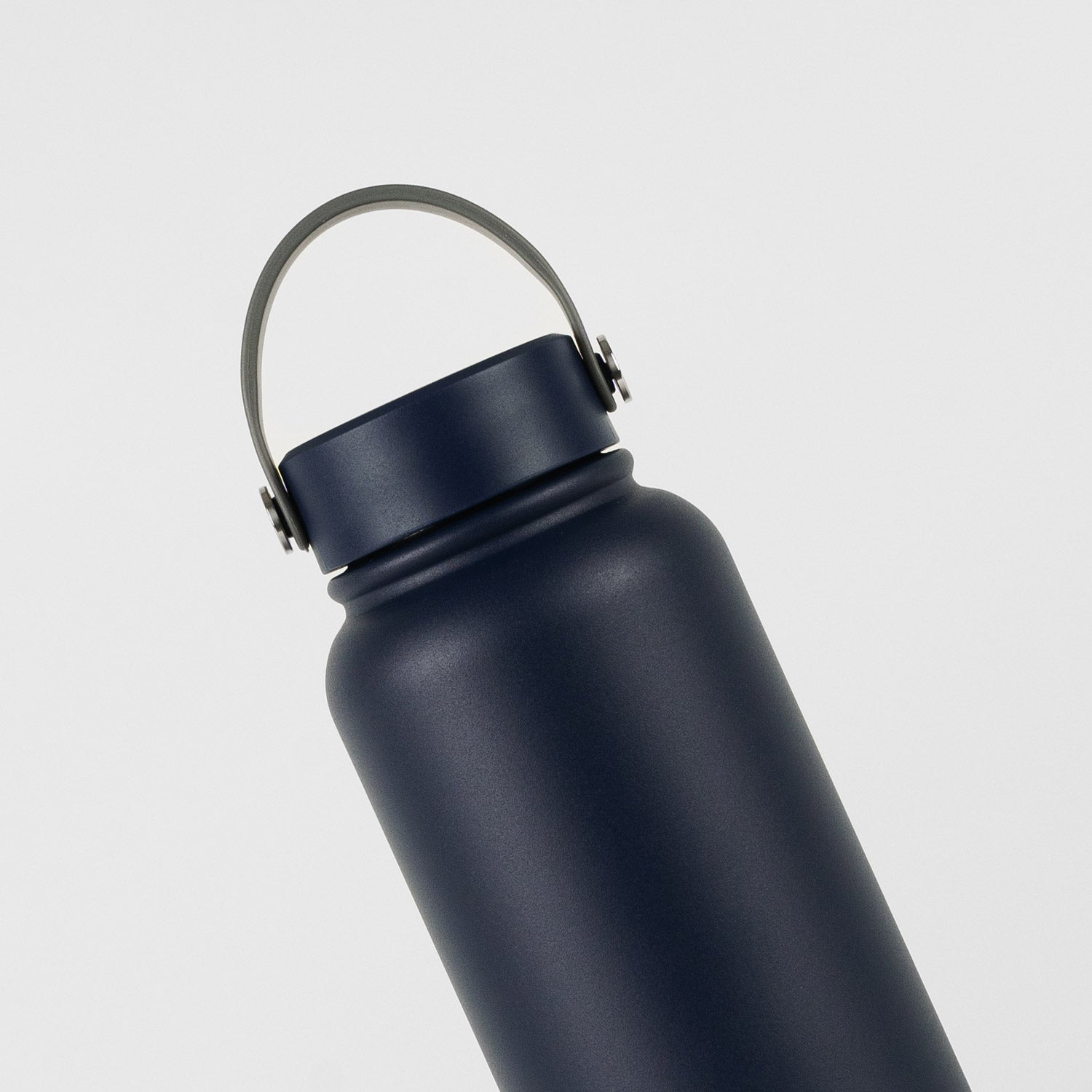 Crossing Urban Insulated S/S Bottle W Handle 950ml