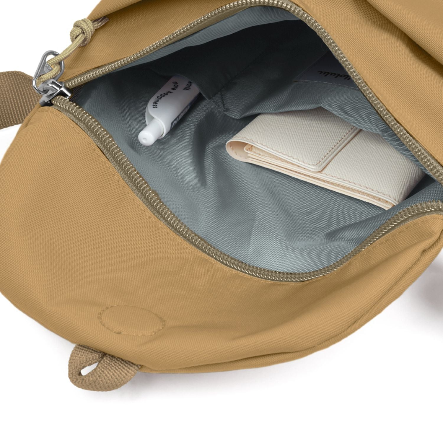 Hellolulu Desi Sling Bag Recycled