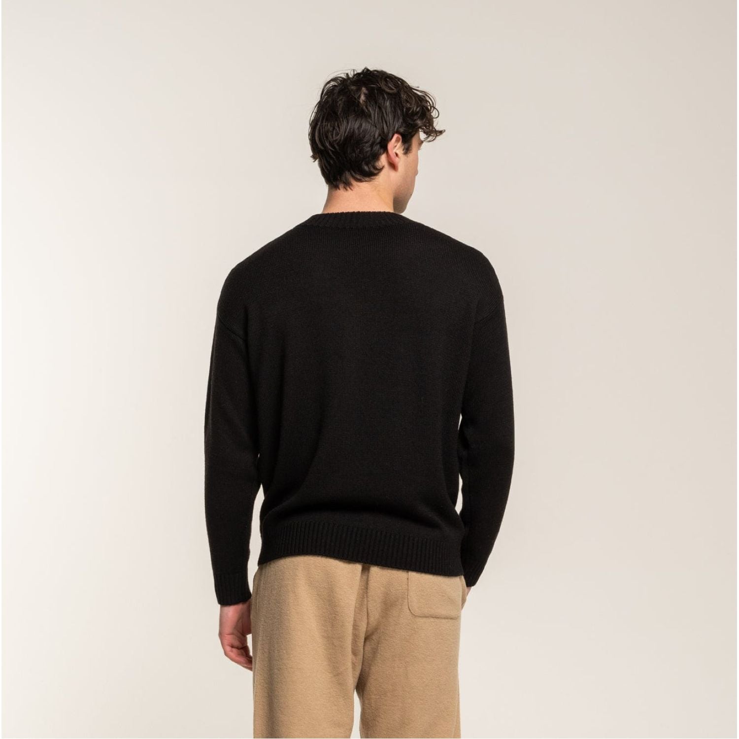 Paire Silknit Unisex Classic Crewneck Sweater (Black)