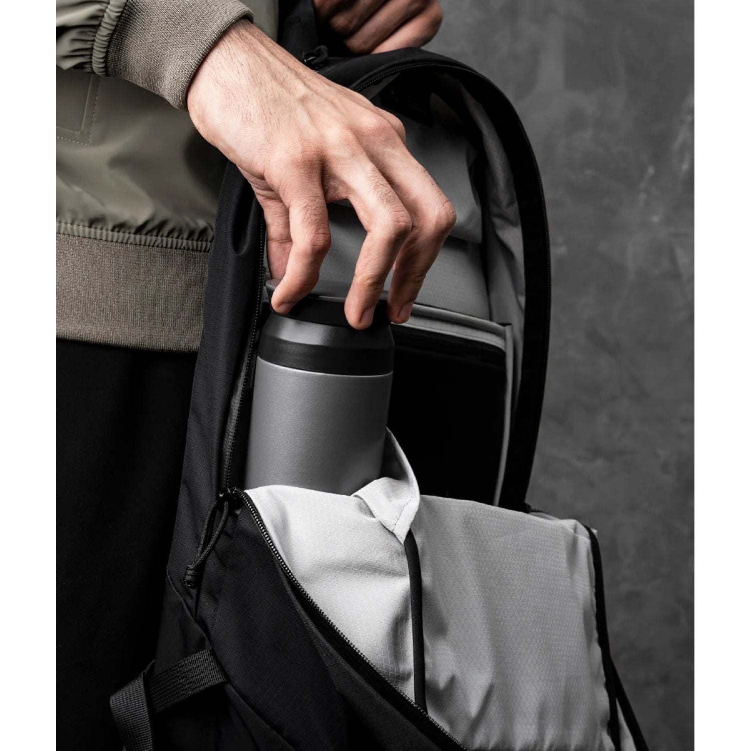 ALPAKA Aero Backpack Lite Axoflux 210D 16L