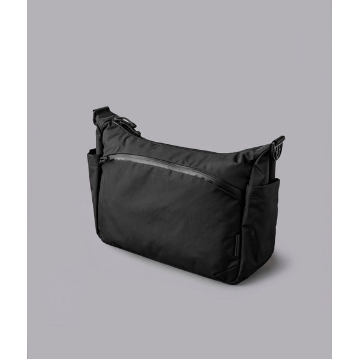 ALPAKA Flight Satchel