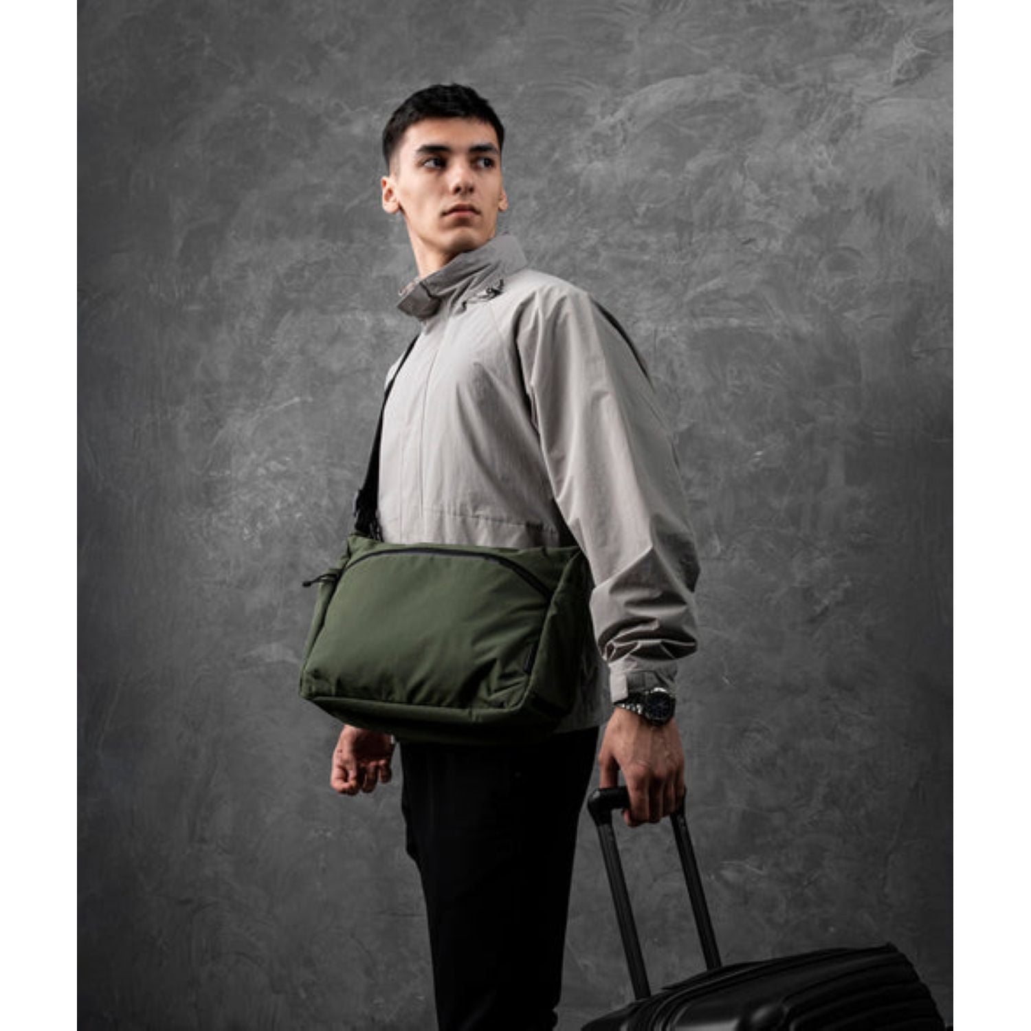 ALPAKA Flight Satchel