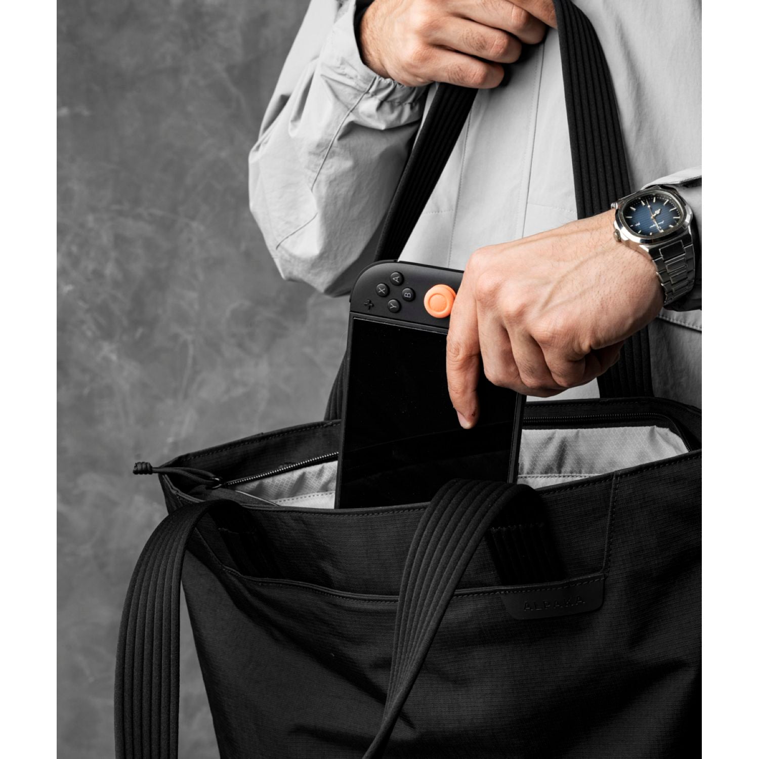 ALPAKA Flight Tote Bag (L)