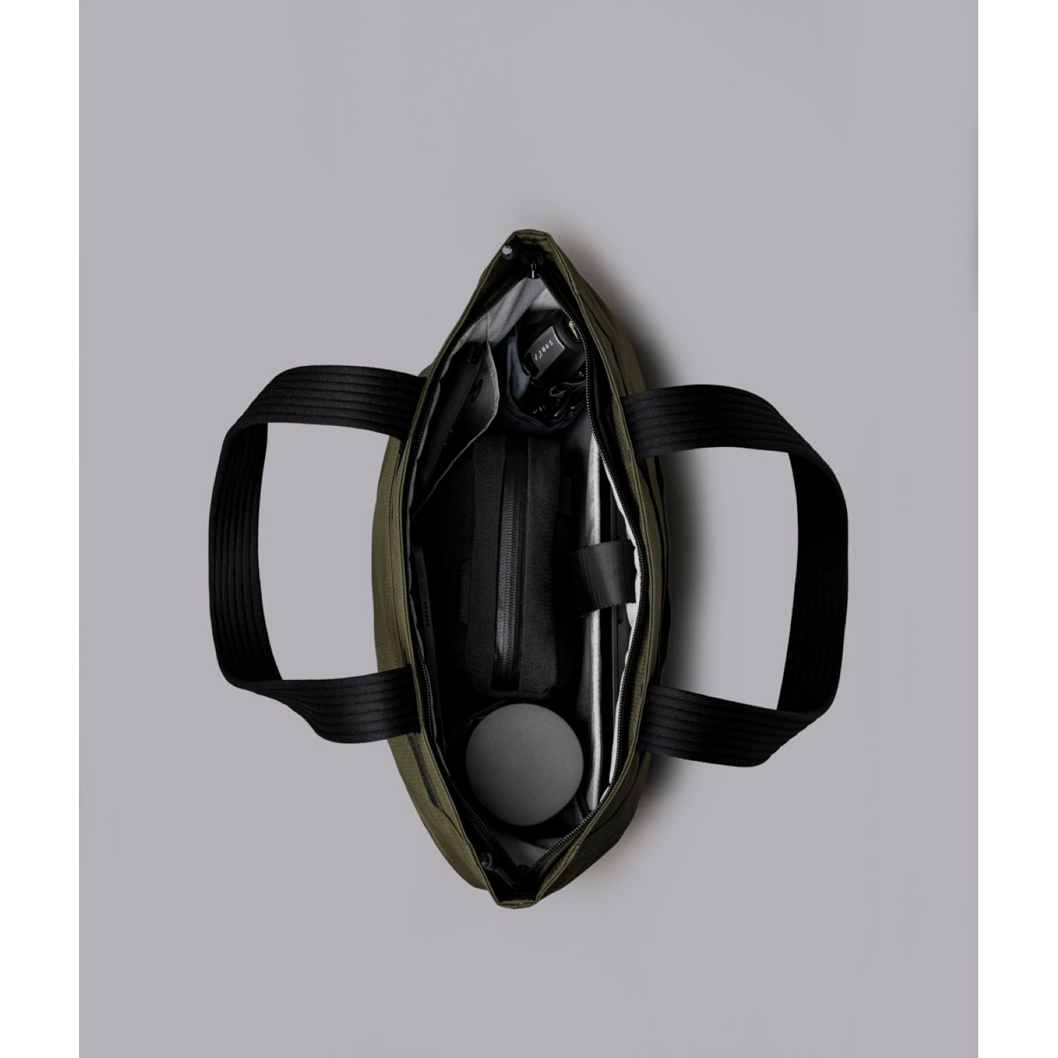 ALPAKA Flight Tote Bag (M)