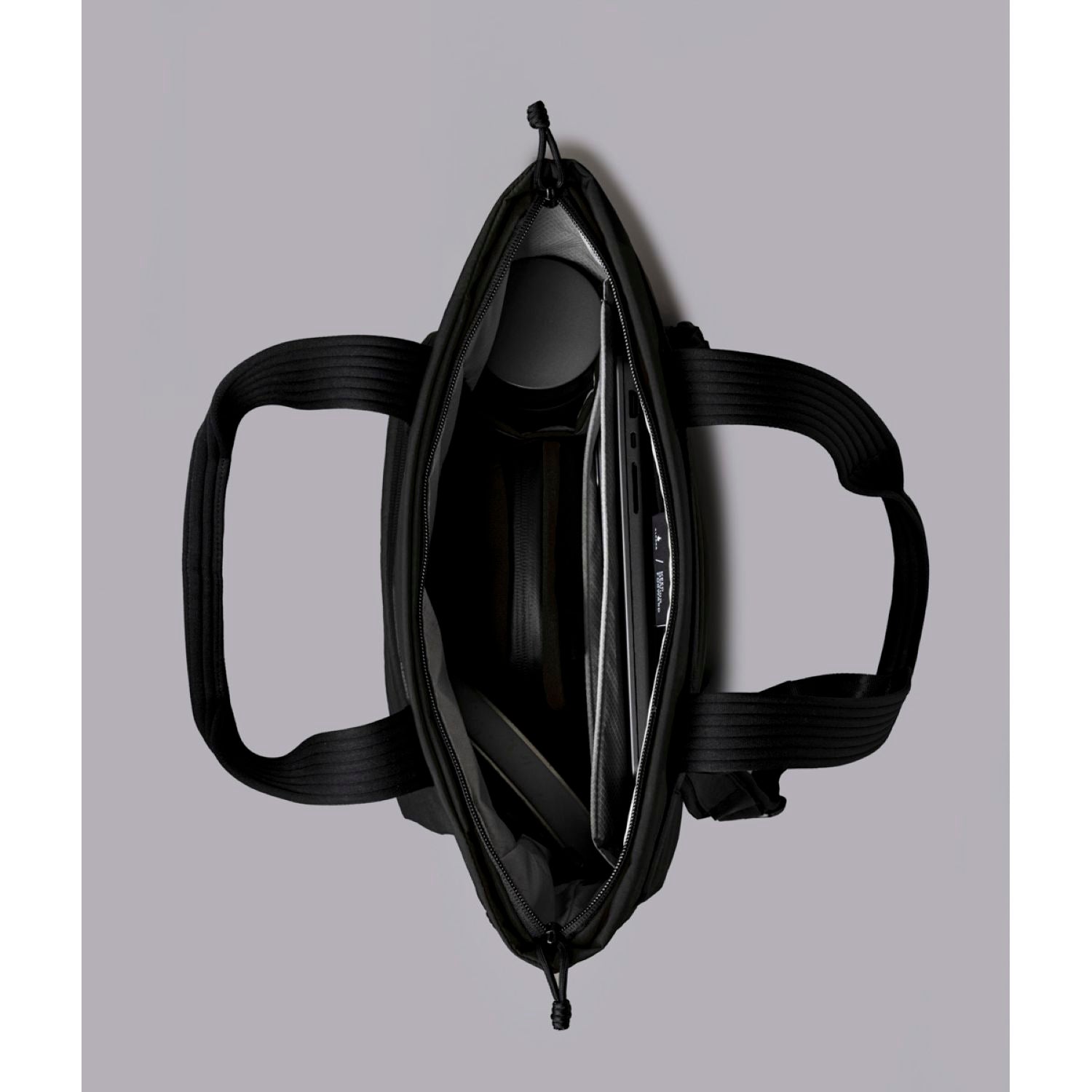 ALPAKA Flow Tote Pack