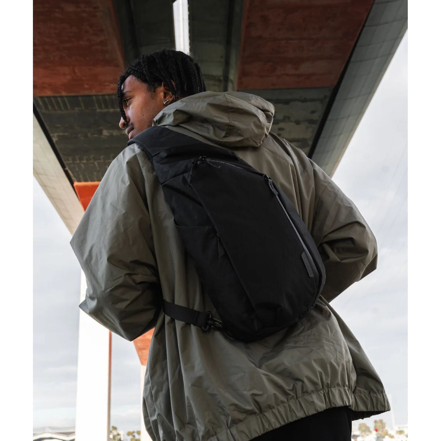 ALPAKA Metro Crossbody Left Shoulder