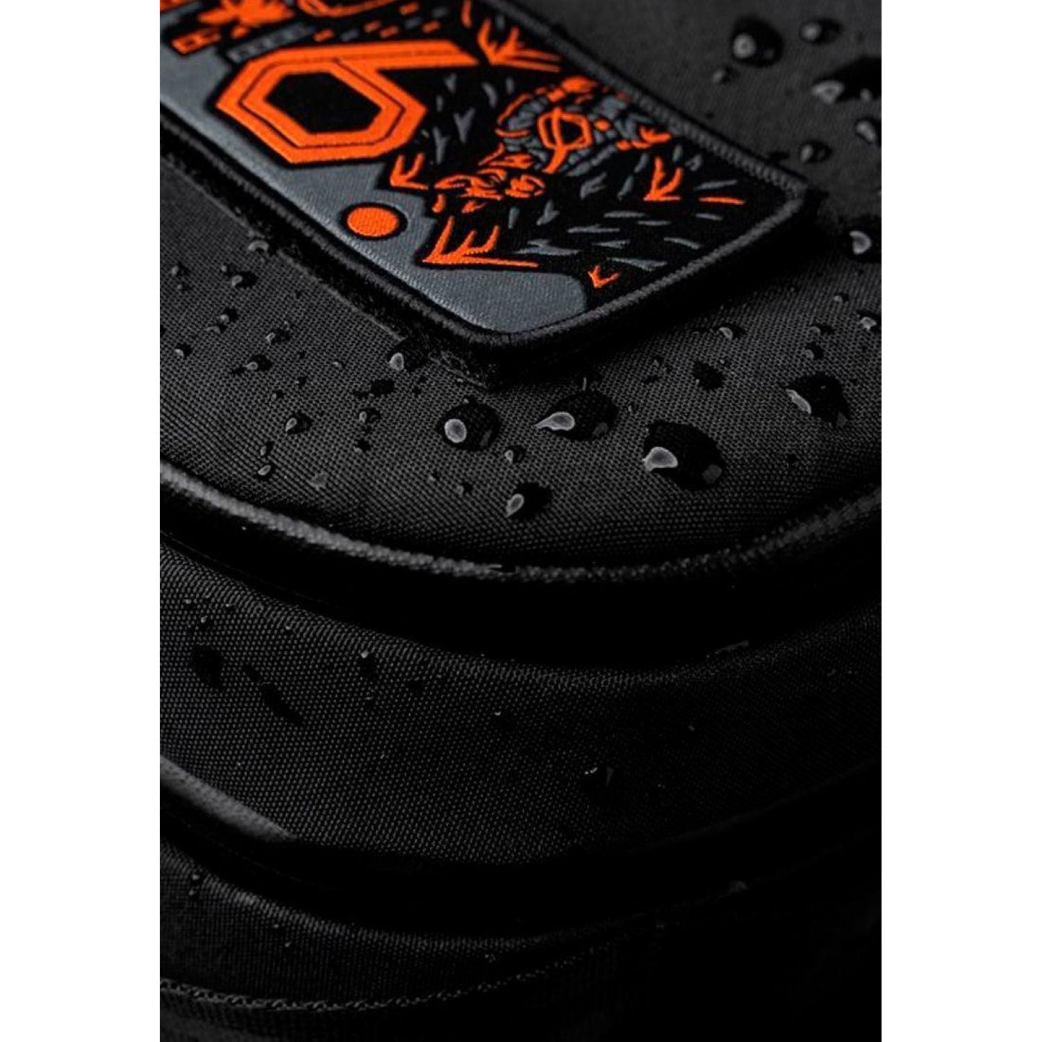 ALPAKA Metro Sling Max 9Th Anniversary Edition