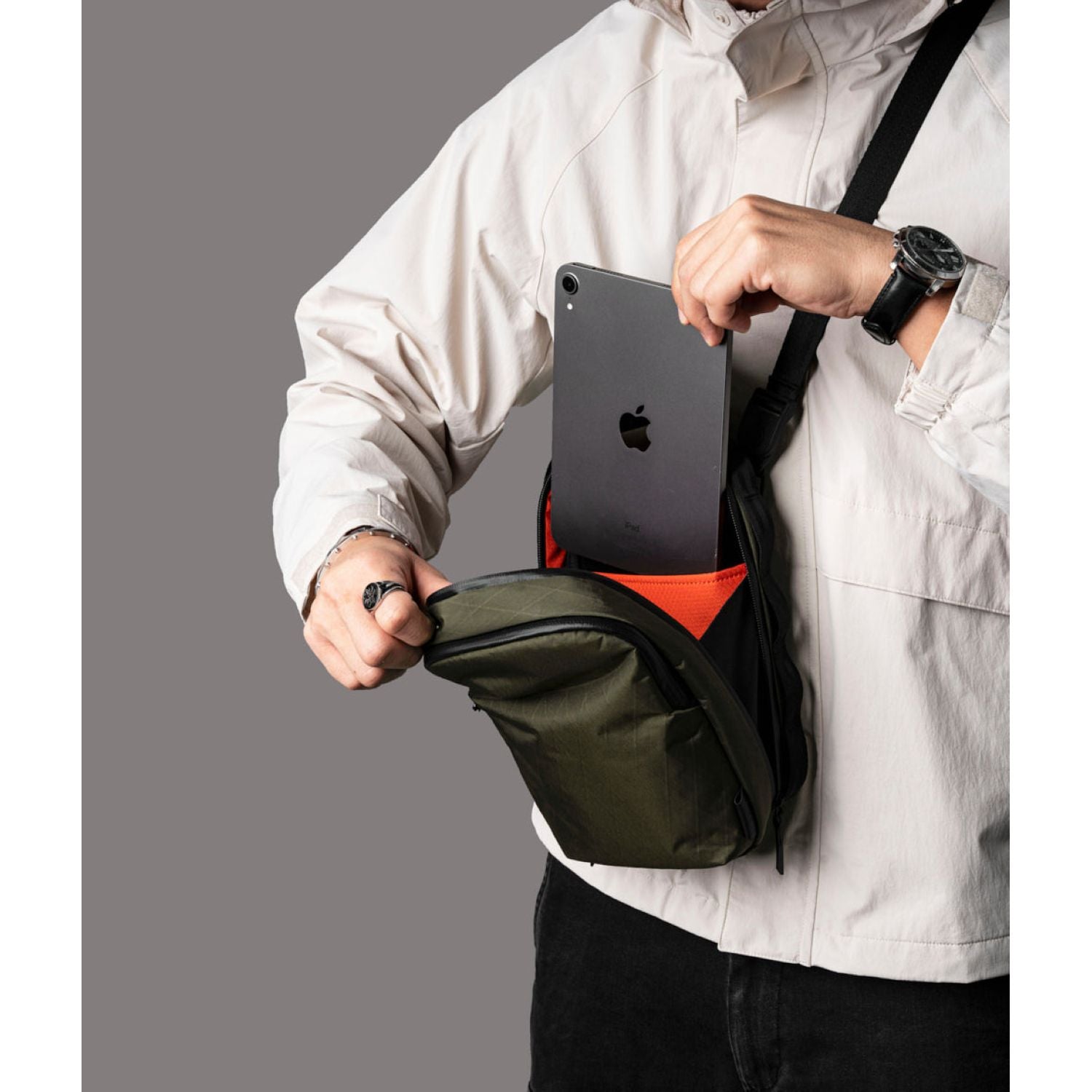 ALPAKA Metro Sling Max