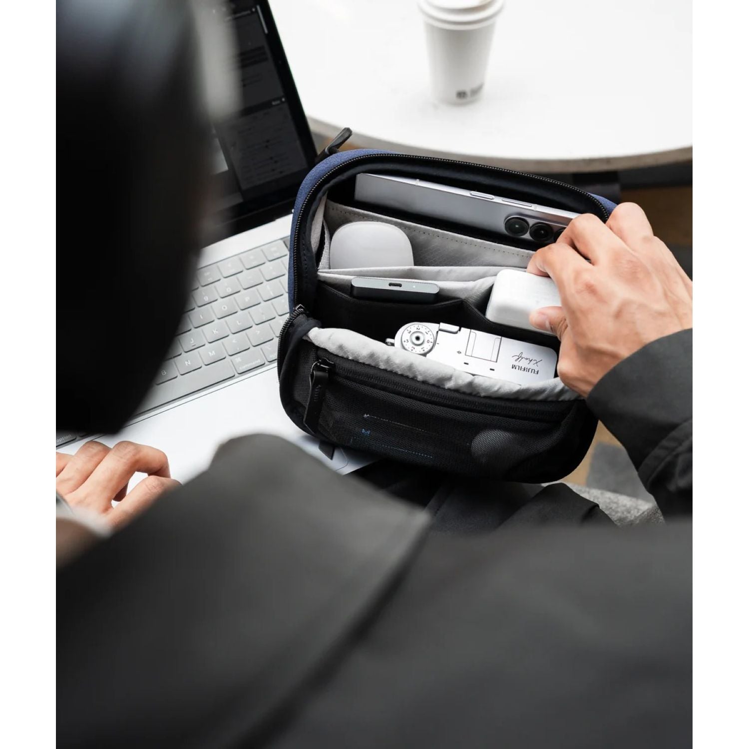 ALPAKA Vertex Pouch Mini 2L