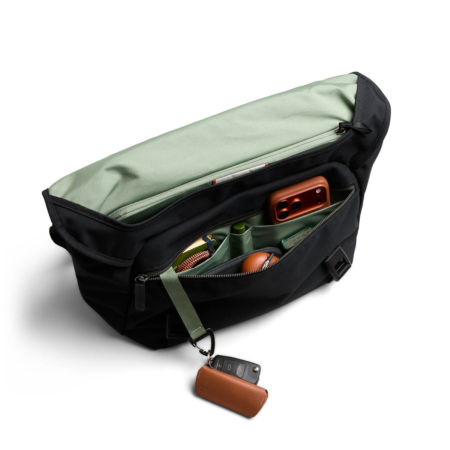 Bellroy Classic Messenger