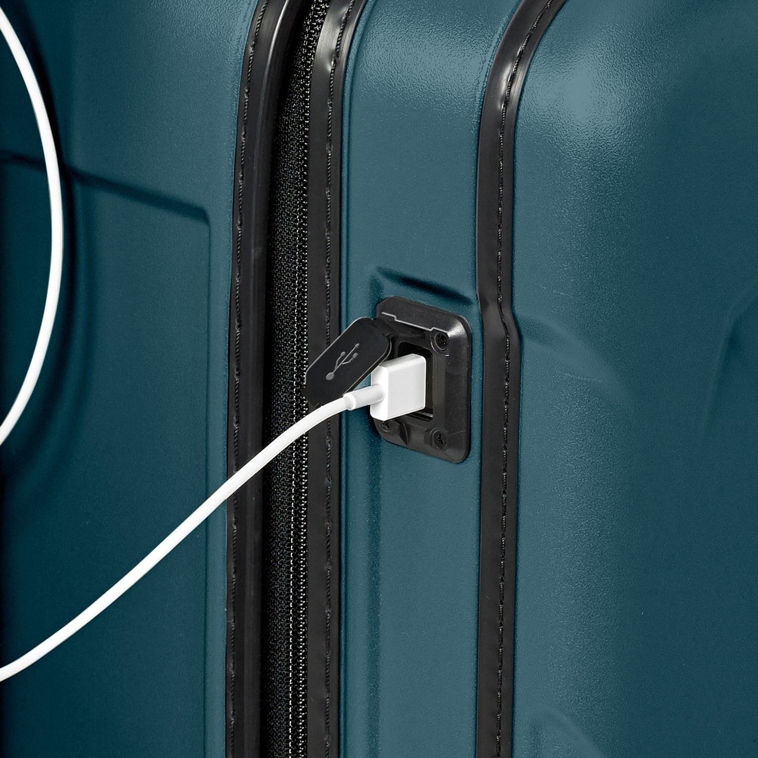 Briggs & Riley Torq 2.0 Domestic Carry-On Luggage Spinner