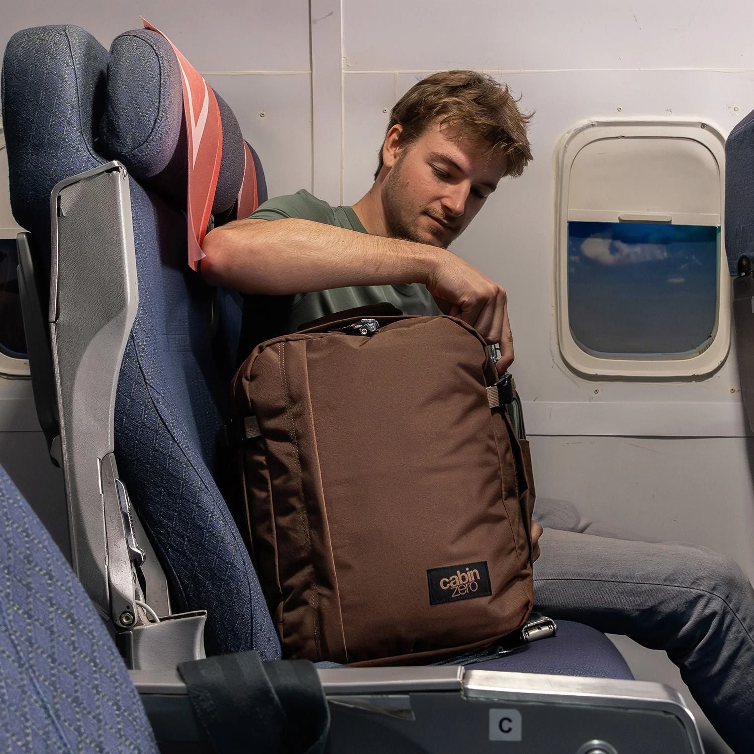 Cabinzero Classic Tech Backpack - Laptop 28L