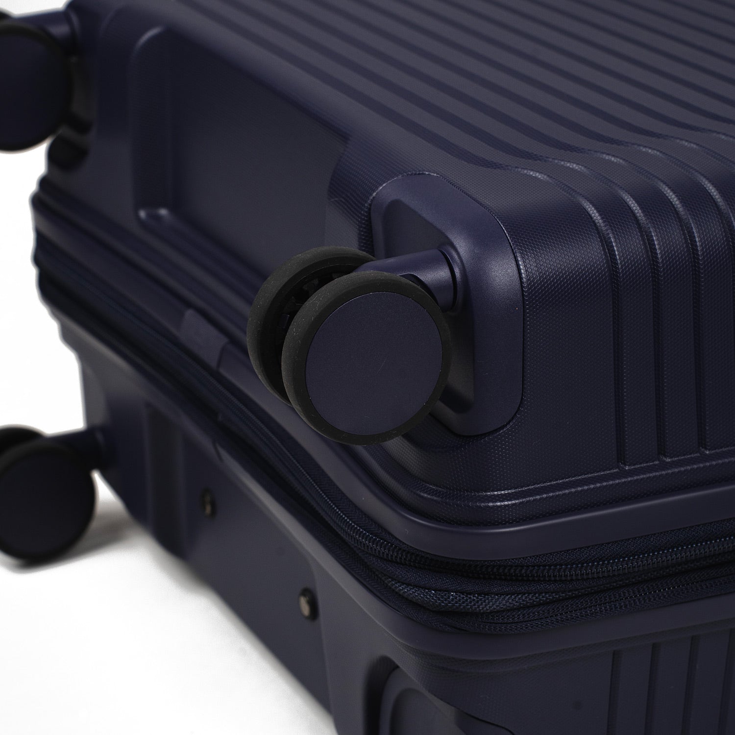 Crossing GLID Polypropylene Large 30" Luggage