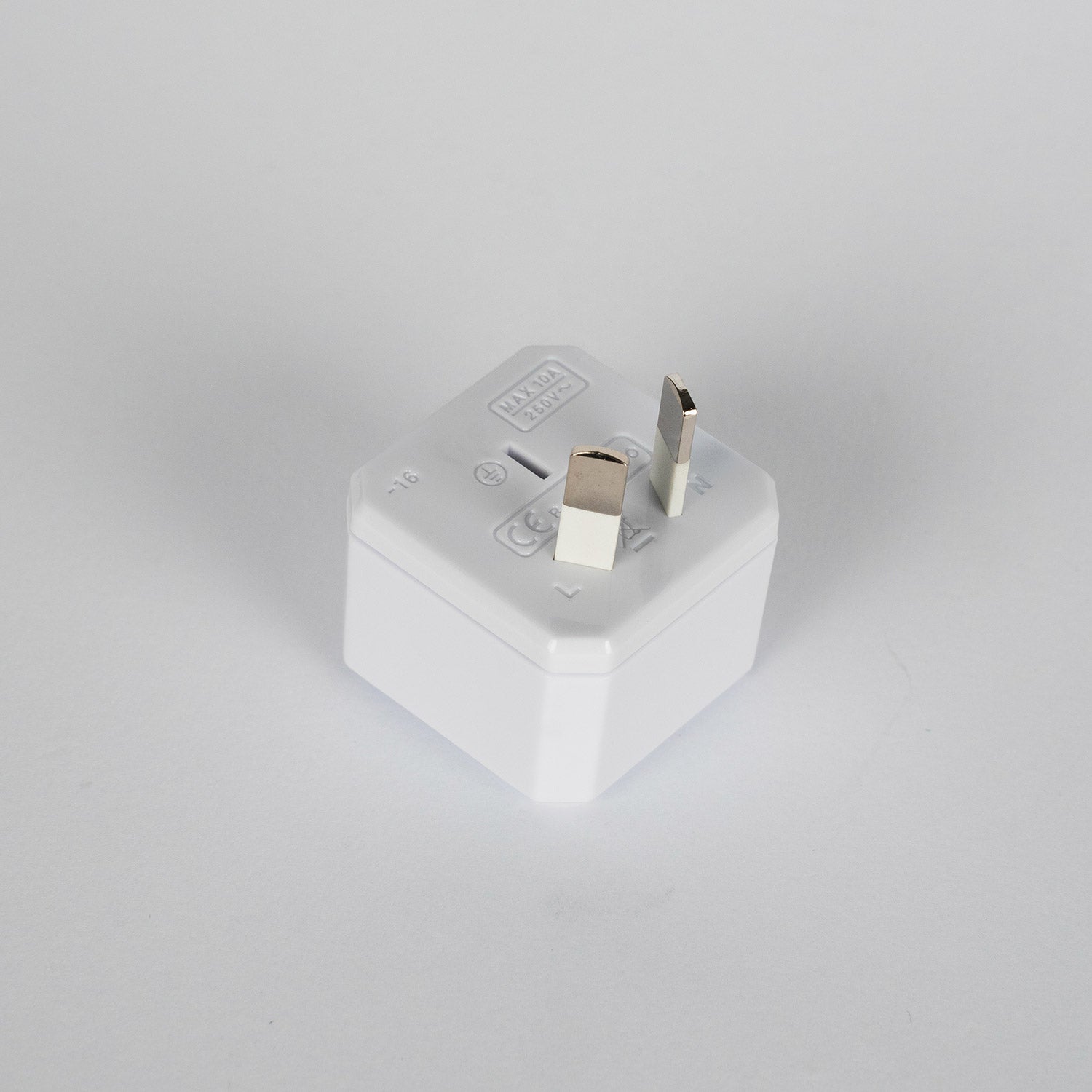 Crossing Travel Adaptor Plug