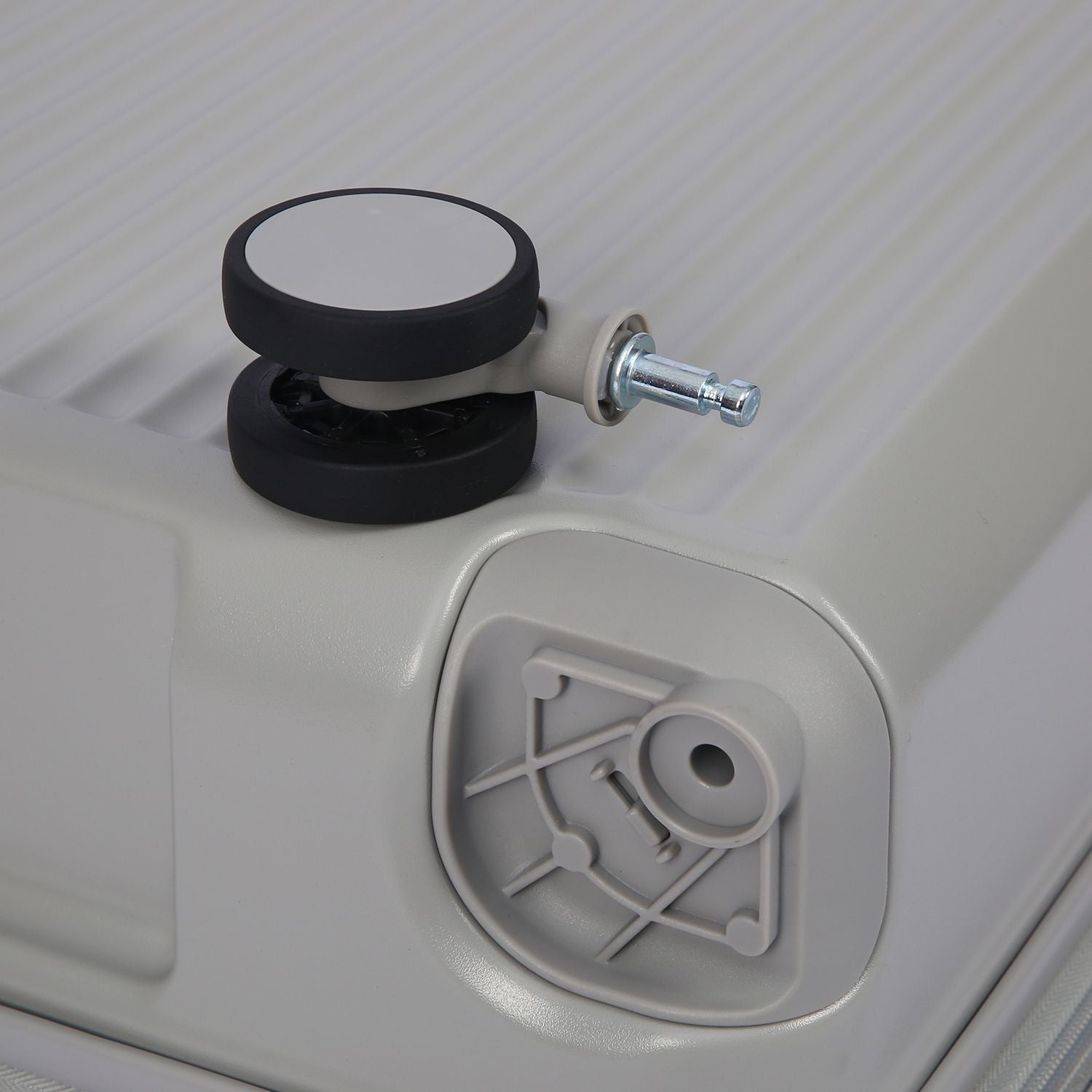 Crossing VIVE Polycarbonate Expandable Medium Luggage V2