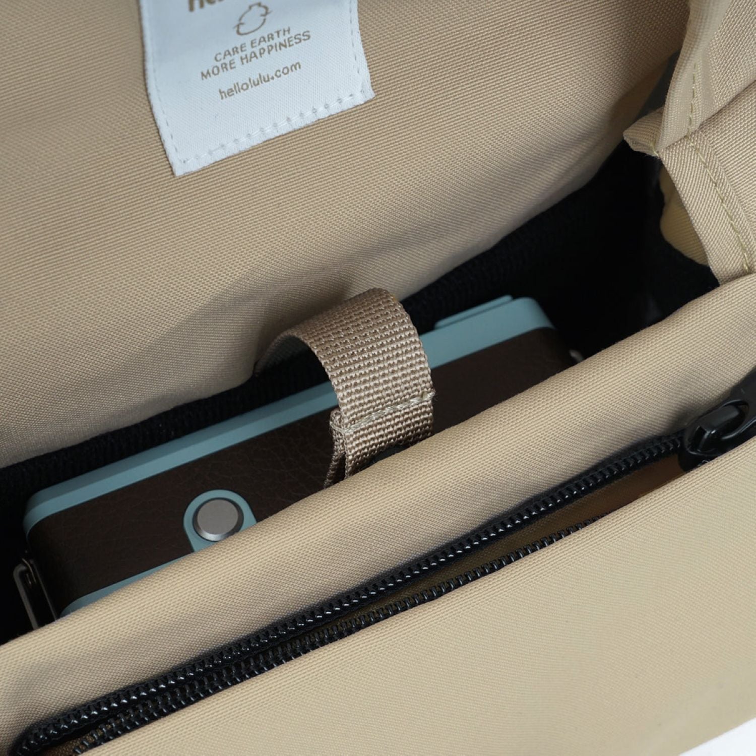 Hellolulu Venus Compact Camera Bag (S) Recycled