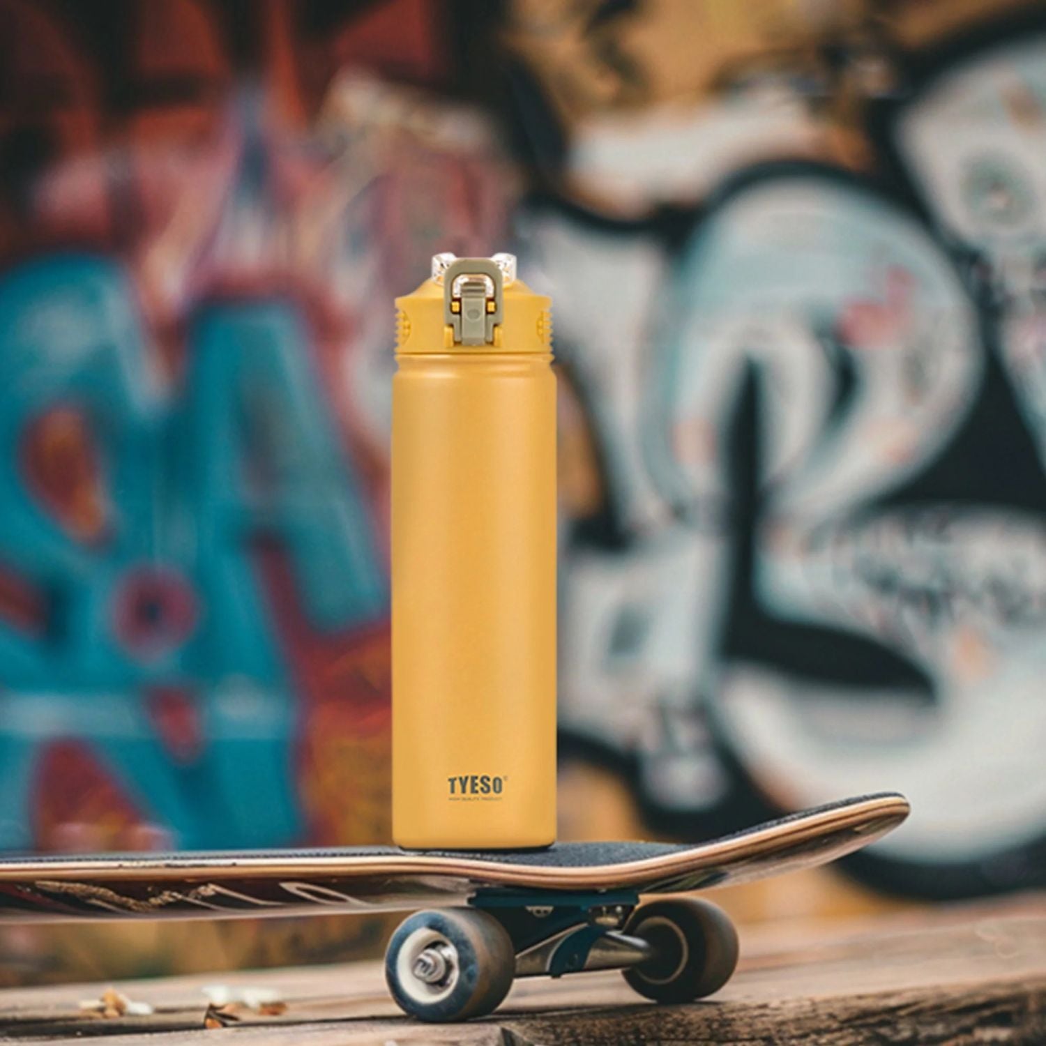 Tyeso Wander Lockable One Press Straw Flip Lid S/S Vacuum Insulated Bottle With Handle 600ml