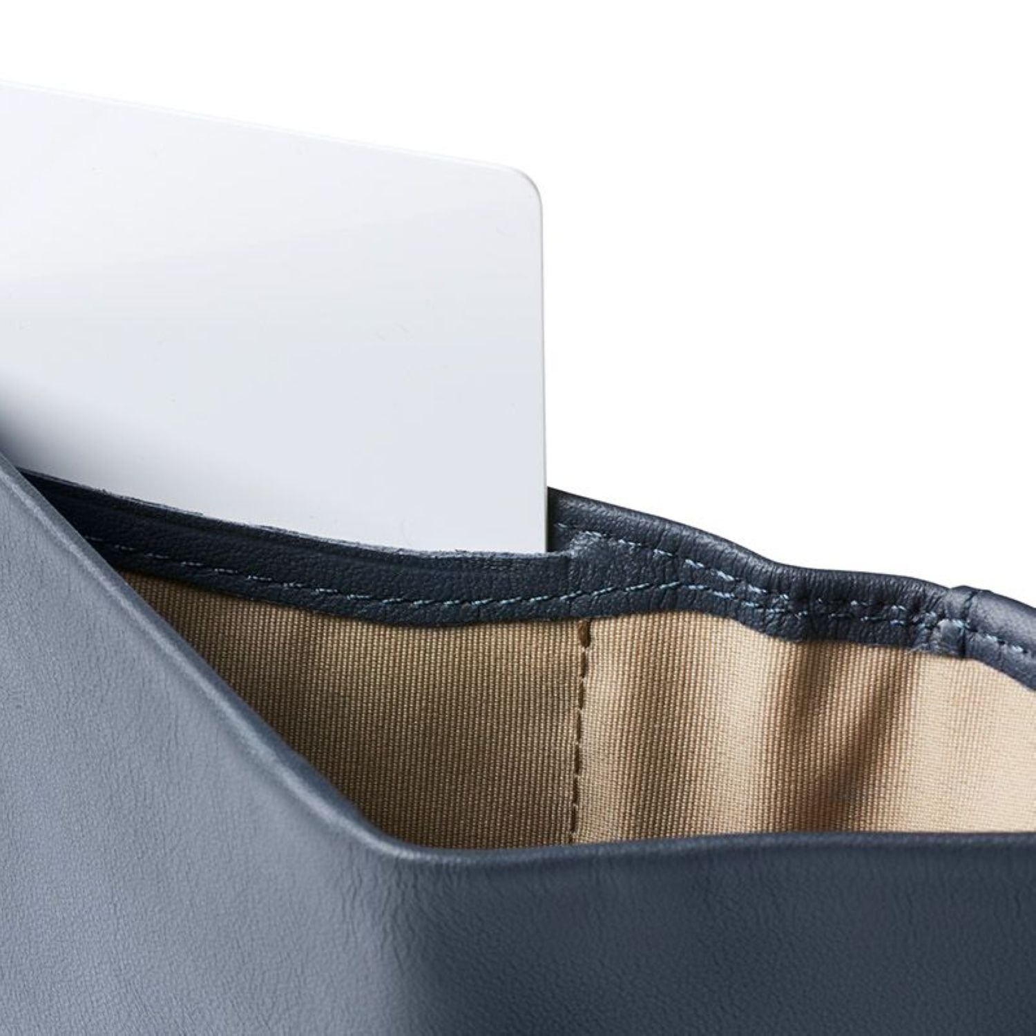 Bellroy Note Sleeve Wallet (RFID Protected) | Bellroy Wallets, Bi-fold Wallets, Gifts & Lifestyle, Men's Wallets, Travel Accessories, Wallets, Women's Wallets | Bellroy-8