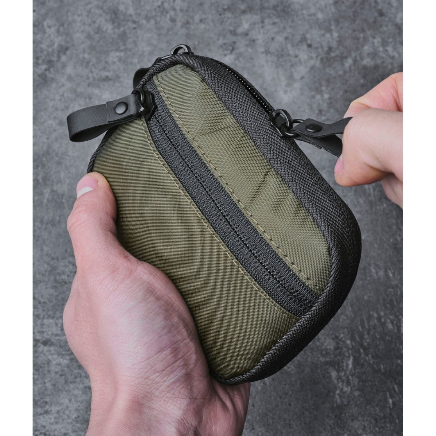 ALPAKA Hub Pouch X-Pac X42 | Gifts & Lifestyle, Packing Organizers, Tech Accessories | Alpaka-4