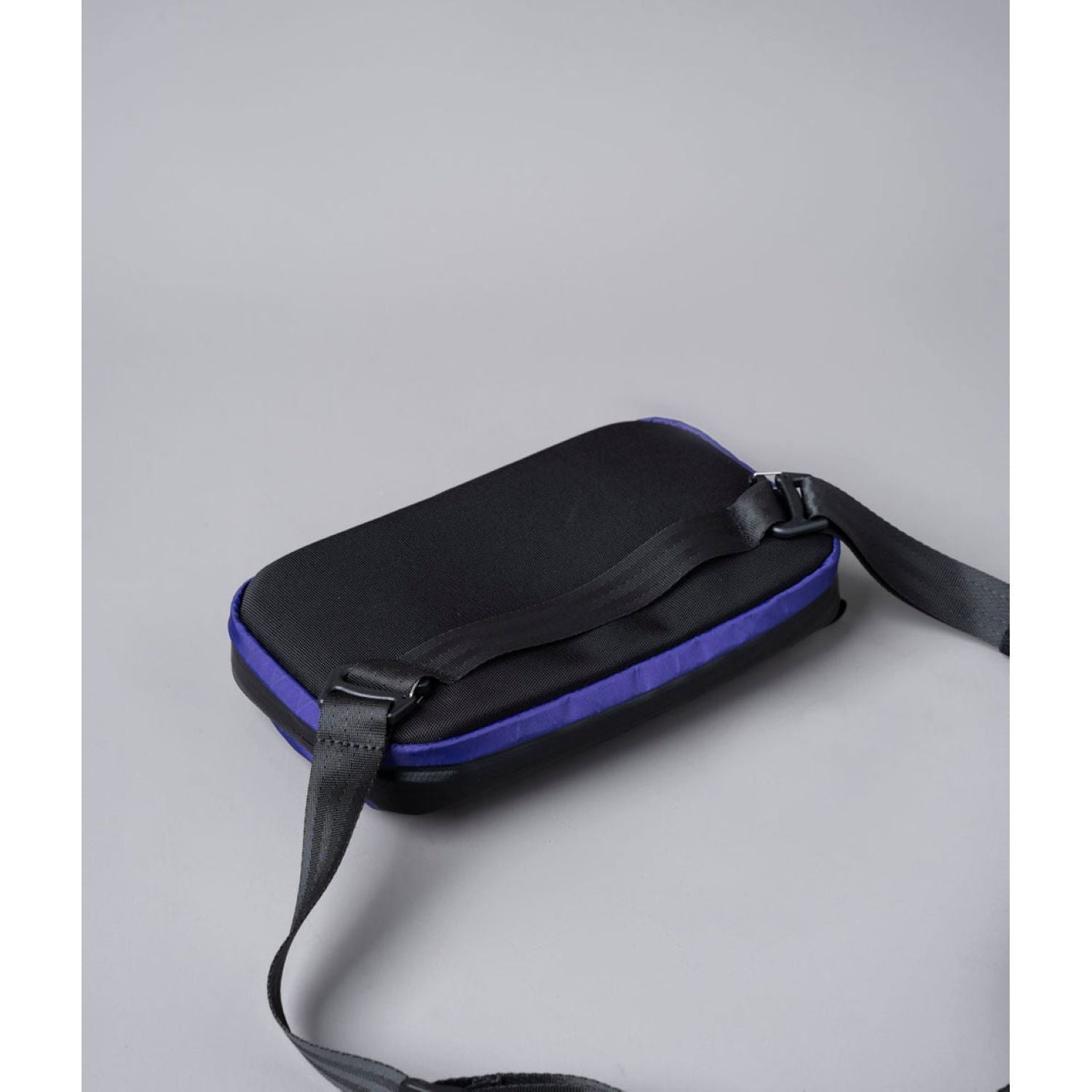 ALPAKA Elements Tech Case Mini (SA)