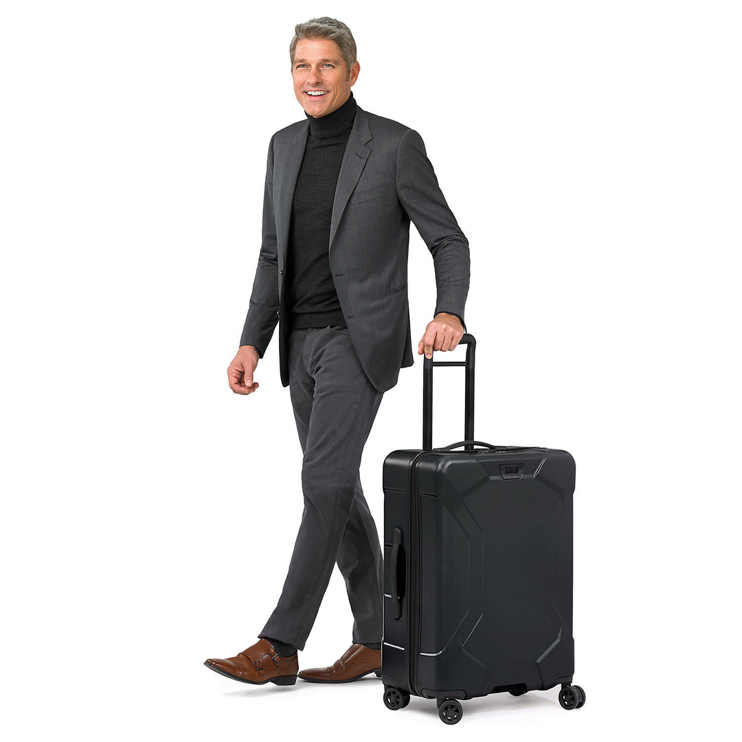 Briggs & Riley Torq 2.0 Medium Luggage Spinner