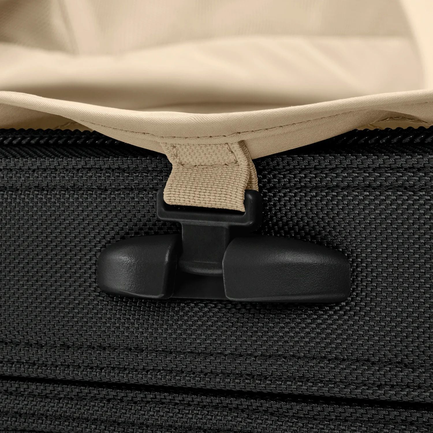 Briggs & Riley Baseline Compact Checked Expandable Spinner