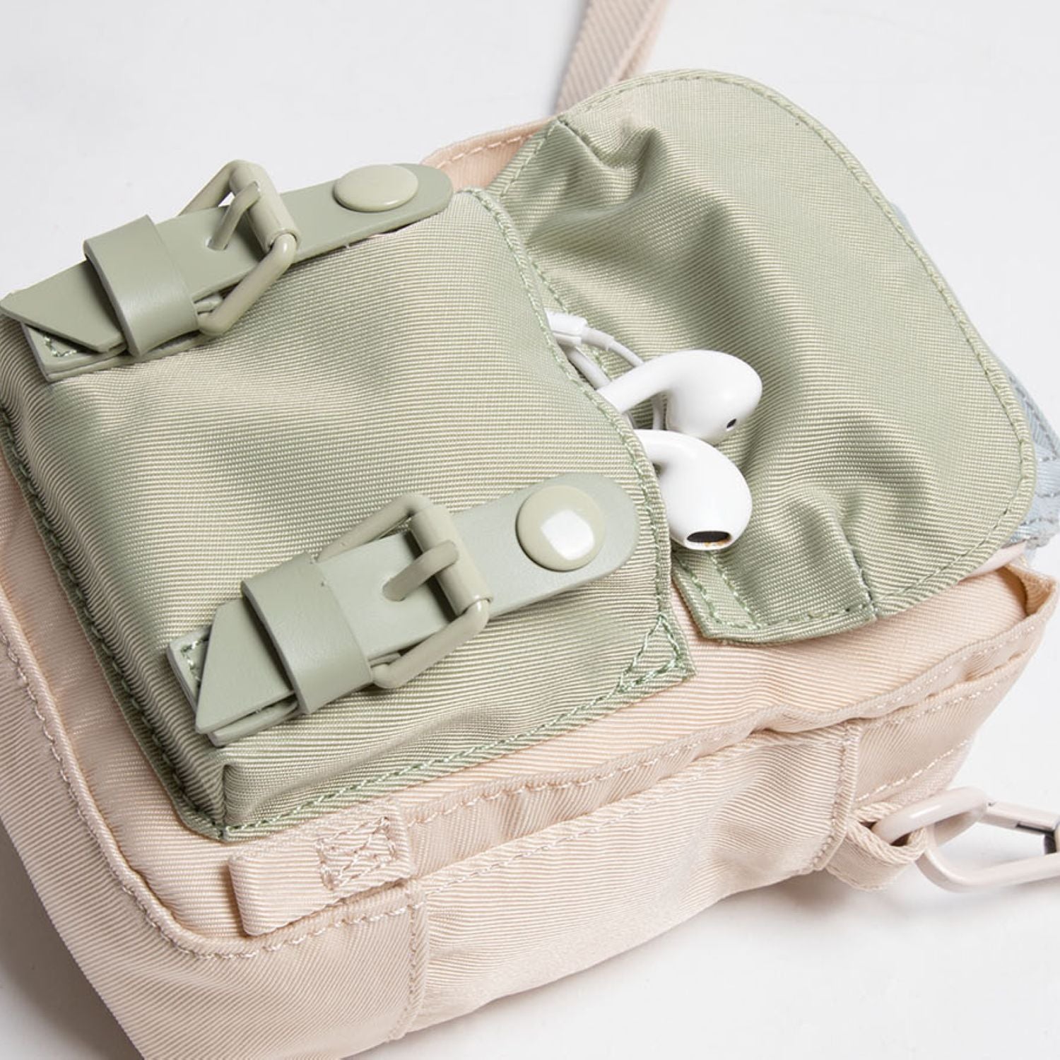 Doughnut Macaroon Tiny Nature Pale Series Crossbody