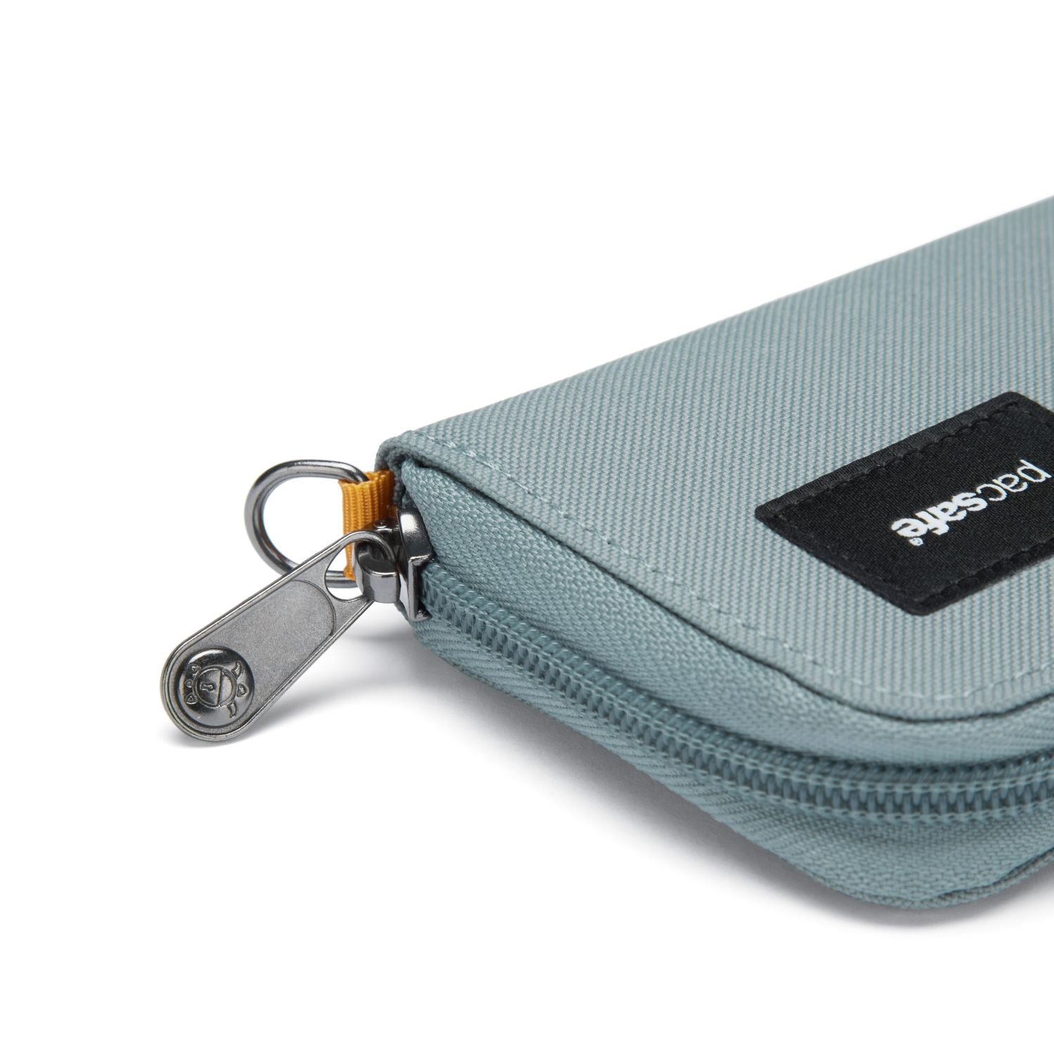 Pacsafe RFIDsafe Card Wallet