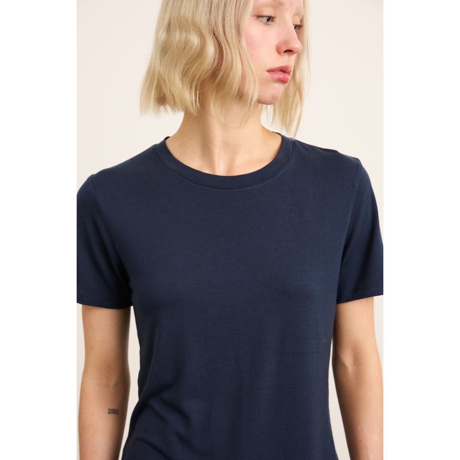 Paire Women's Merino Wool-Blend Crew Neck T-Shirt (Navy)