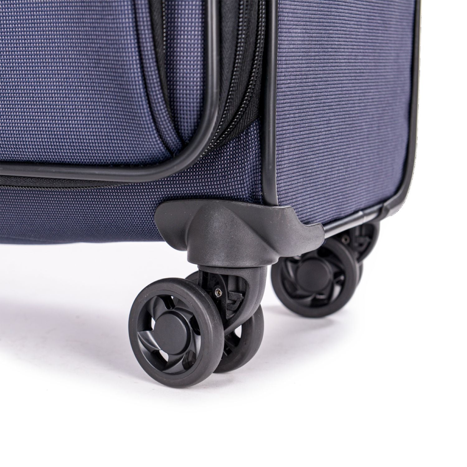 Stratic Bendigo Light + Suitcase M With Front Access Opening