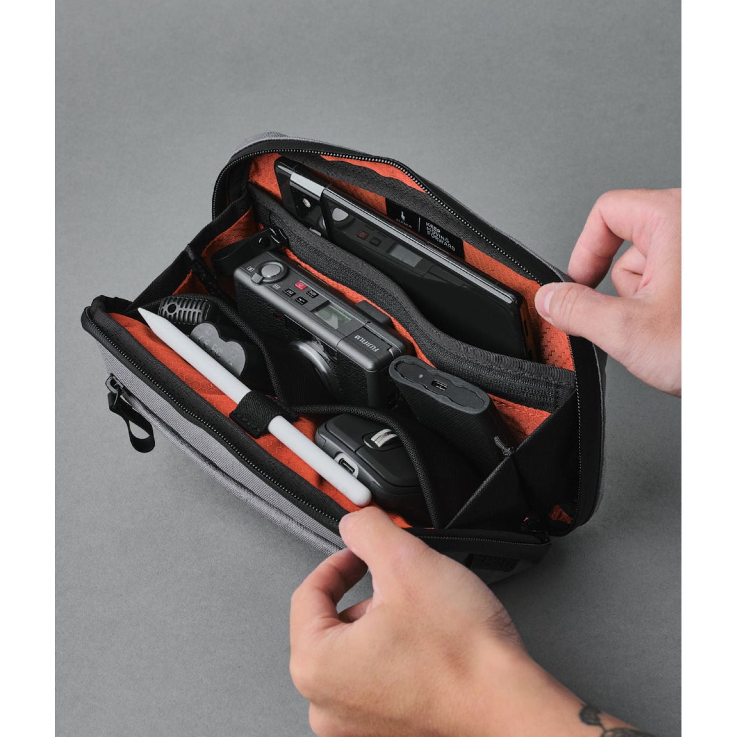 ALPAKA Elements Tech Case Sling Mini X-Pac | Alpaka Elements Tech Case Sling, Alpaka Pouches, Alpaka Slings, Bags, Electronics Cases, Gifts & Lifestyle, Pouches, Pouches & Crossbody Bags, Sling Bags, Tech Accessories, Travel Accessories | Alpaka-22