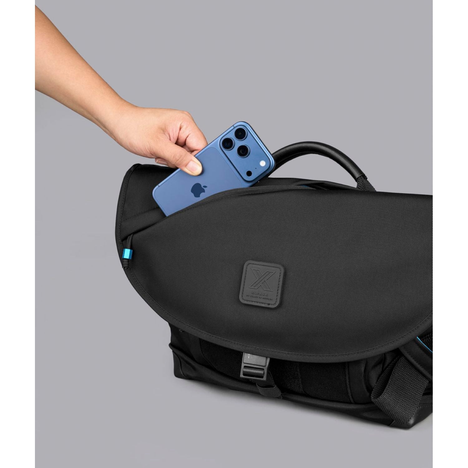 [PRE-ORDER] ALPAKA 7Ven Messenger Decade Edition 16" Ballastic Nylon 840D Bag