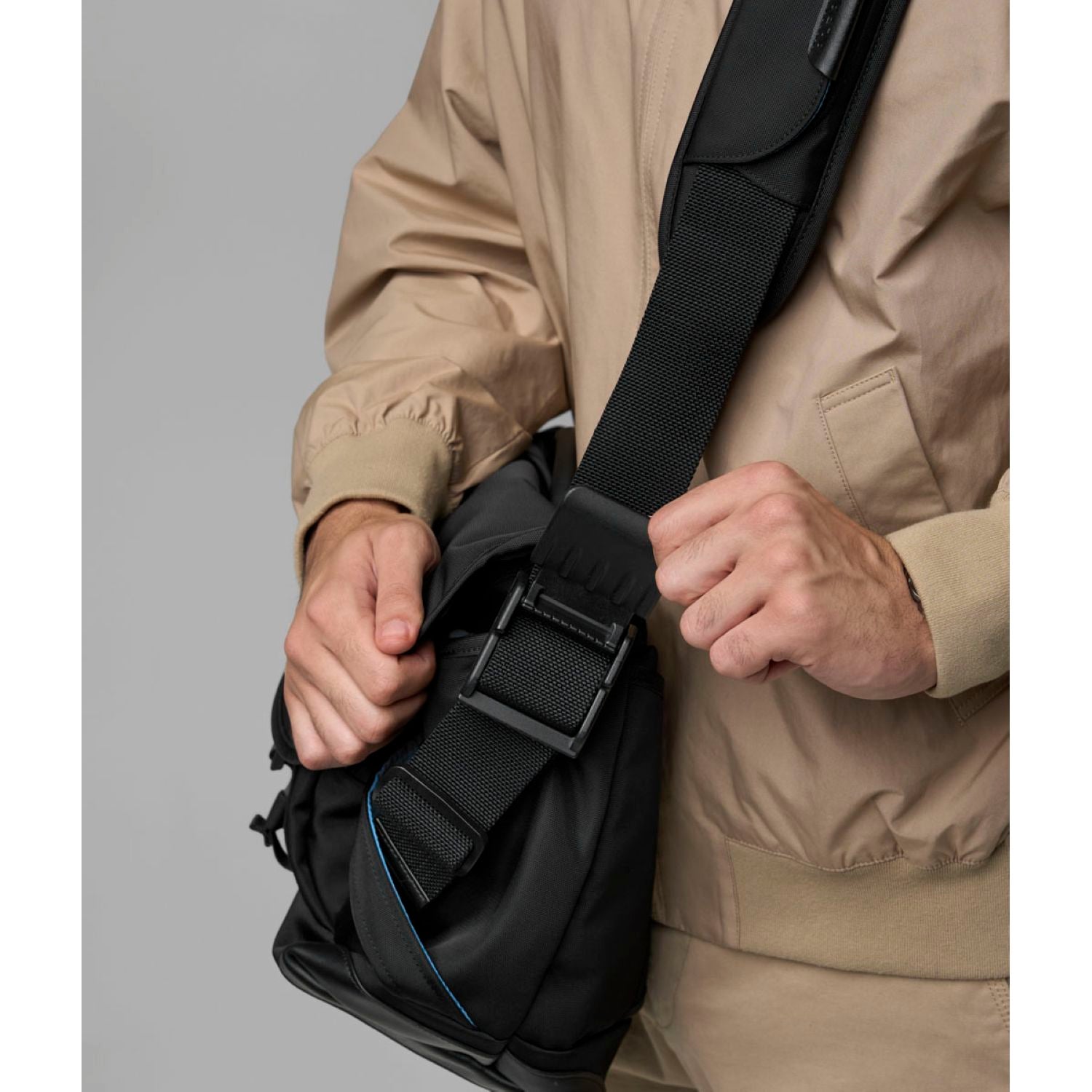 [PRE-ORDER] ALPAKA 7Ven Messenger Decade Edition 16" Ballastic Nylon 840D Bag