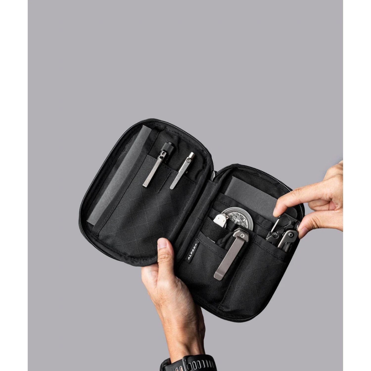 ALPAKA Admin Pouch Pro