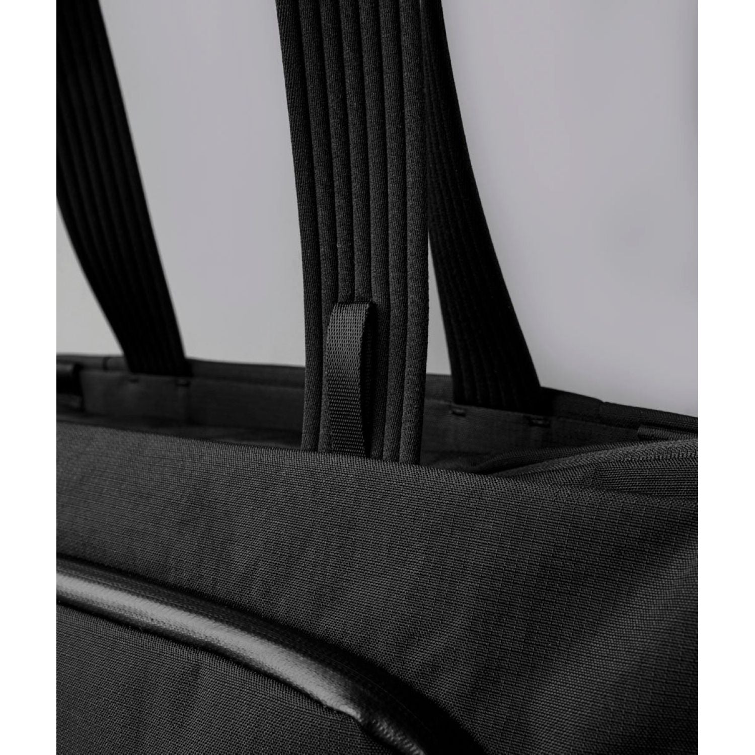 ALPAKA Bravo Tote V2 12L