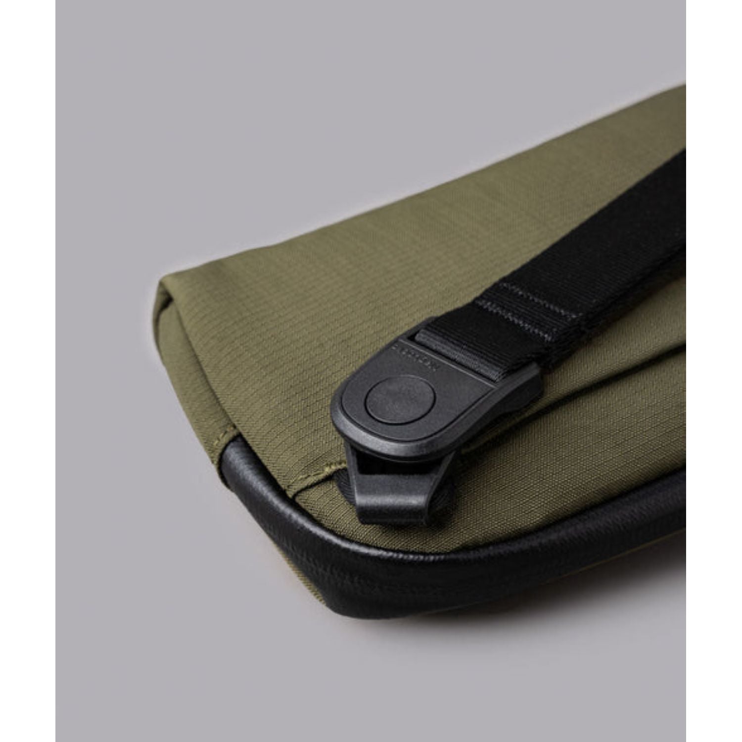 ALPAKA Flight Pouch Pro