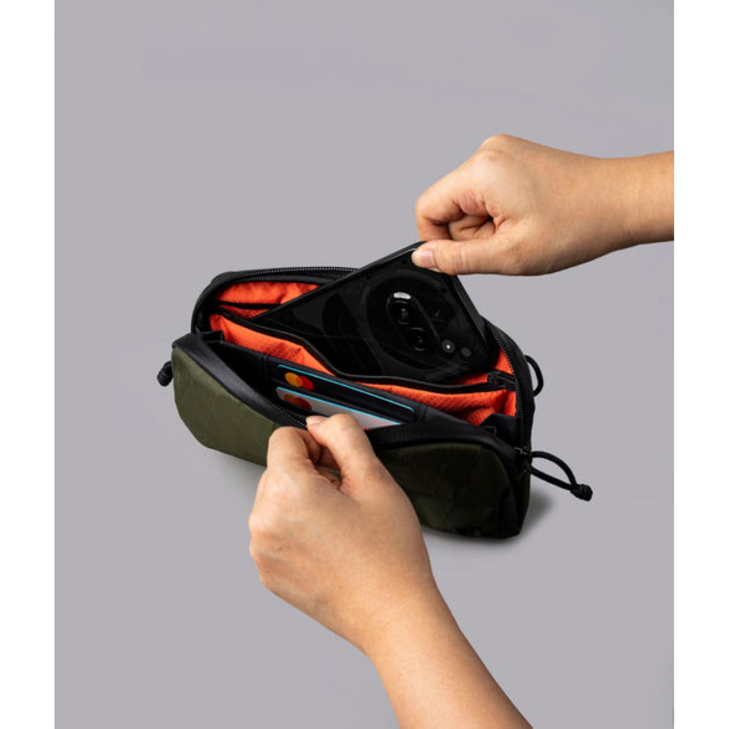 ALPAKA Flight Pouch Pro