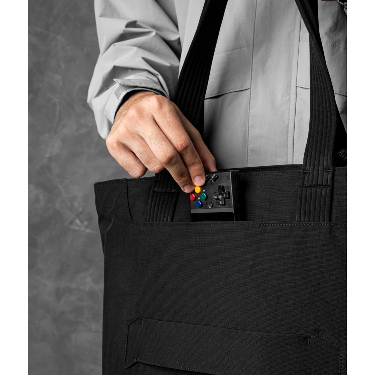 ALPAKA Flight Tote Bag (M)