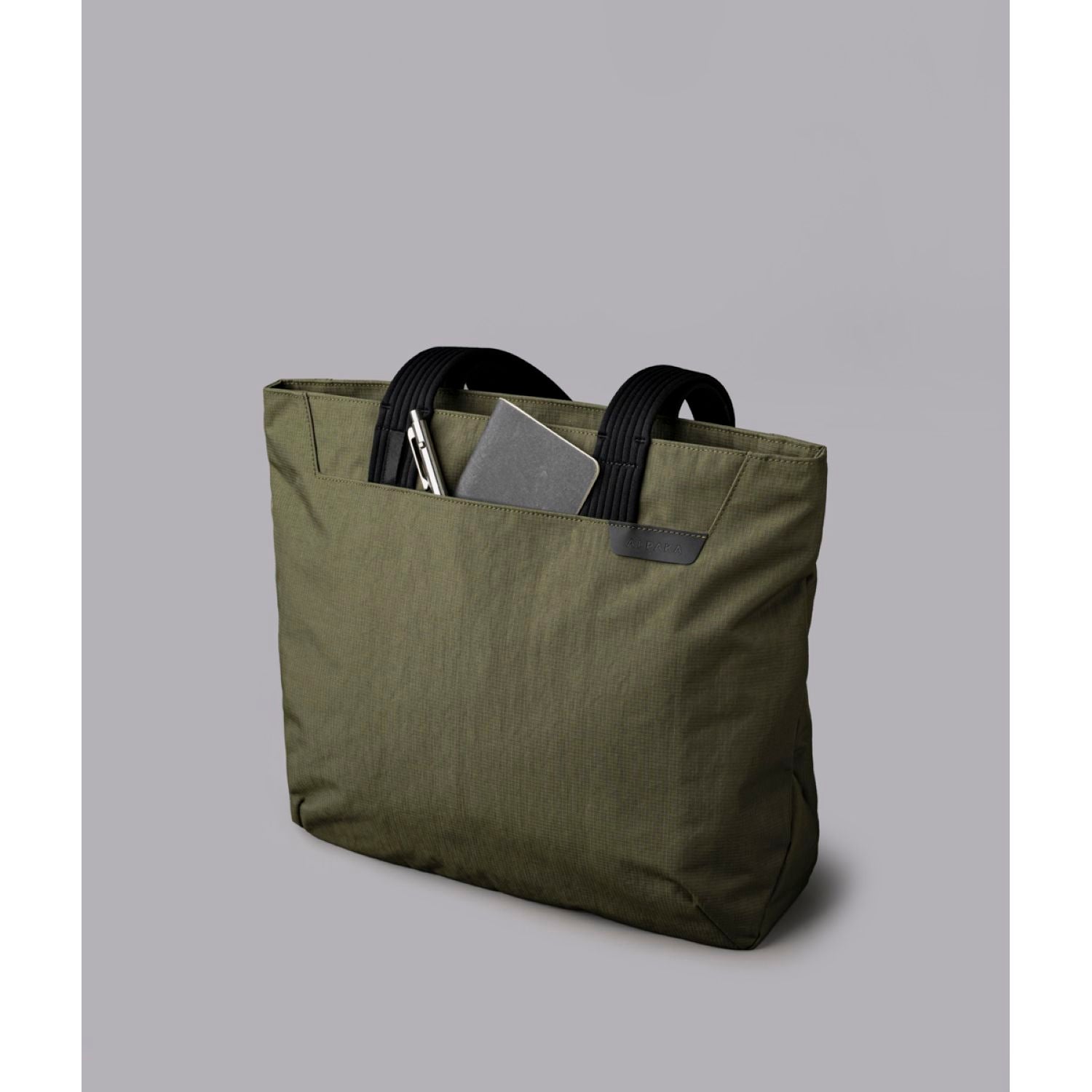 ALPAKA Flight Tote Bag (M)