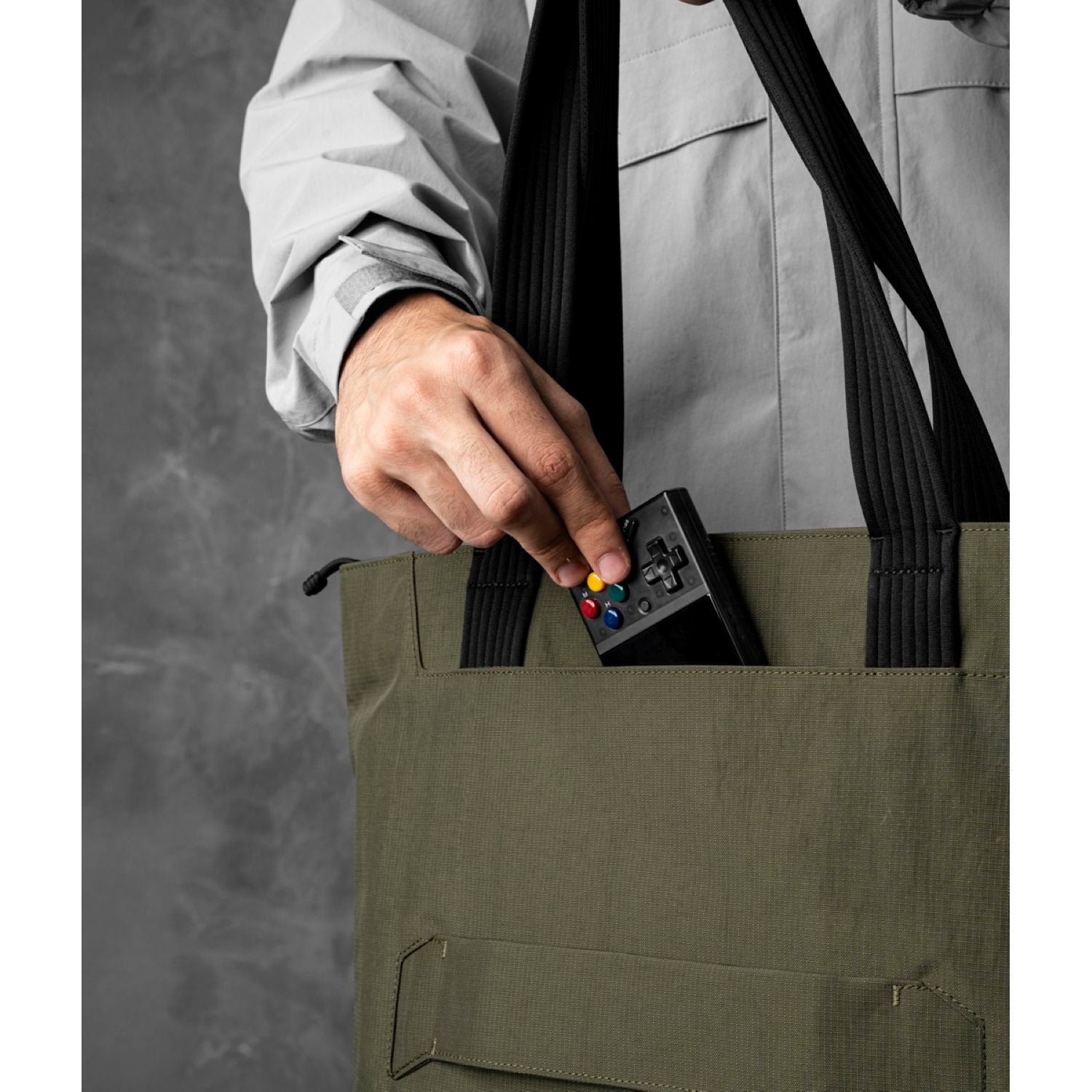 ALPAKA Flight Tote Bag (M)