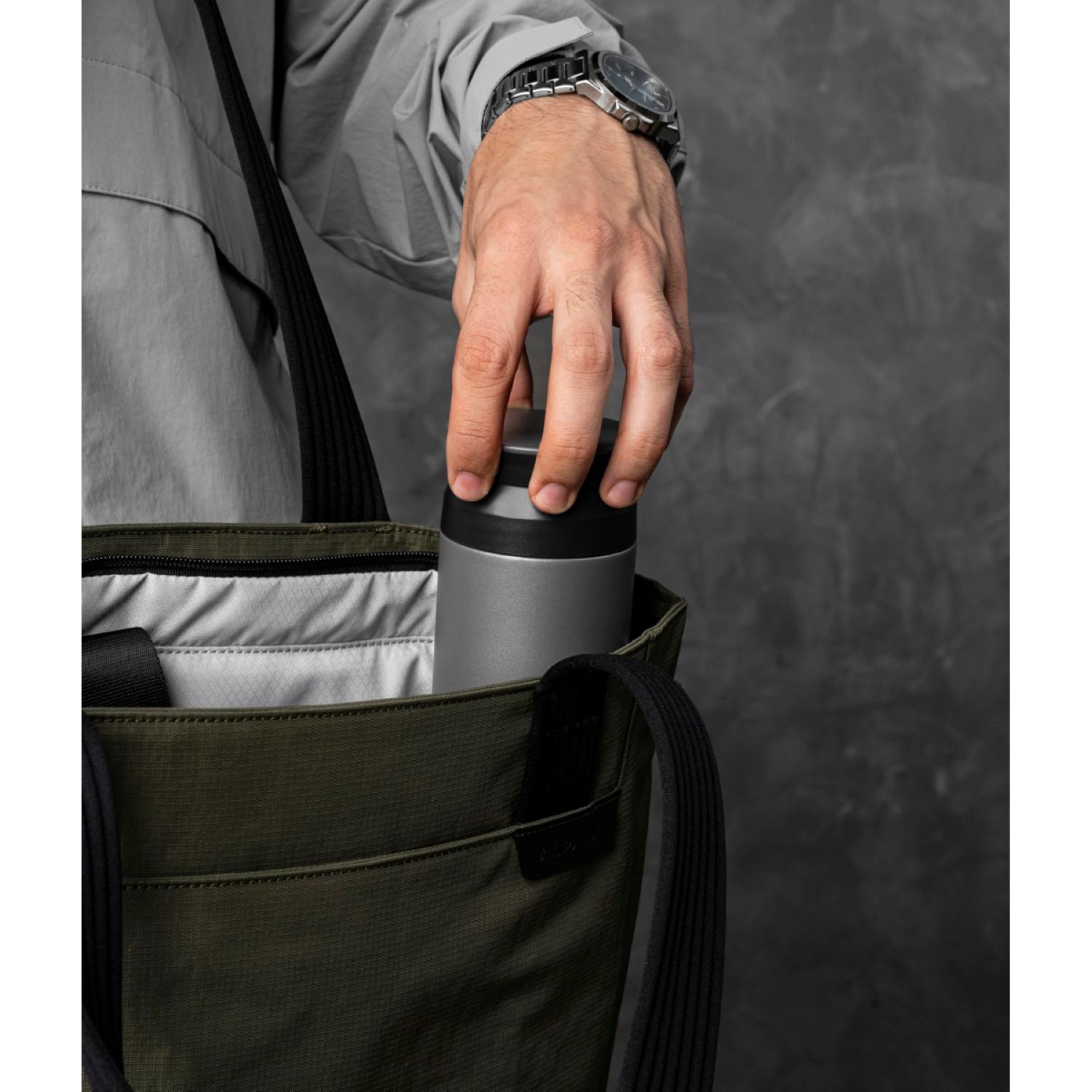 ALPAKA Flight Tote Bag (M)