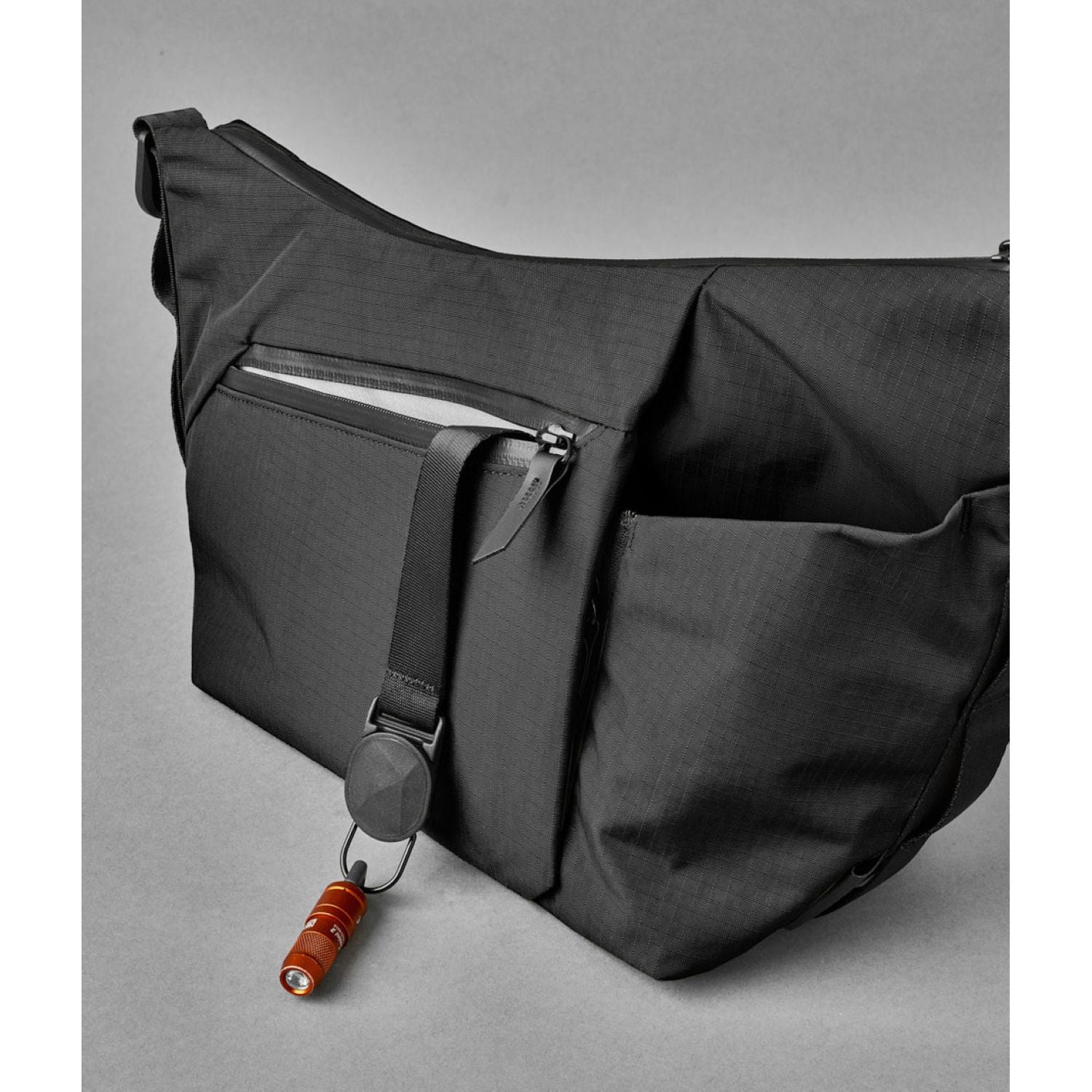 ALPAKA Flow Satchel