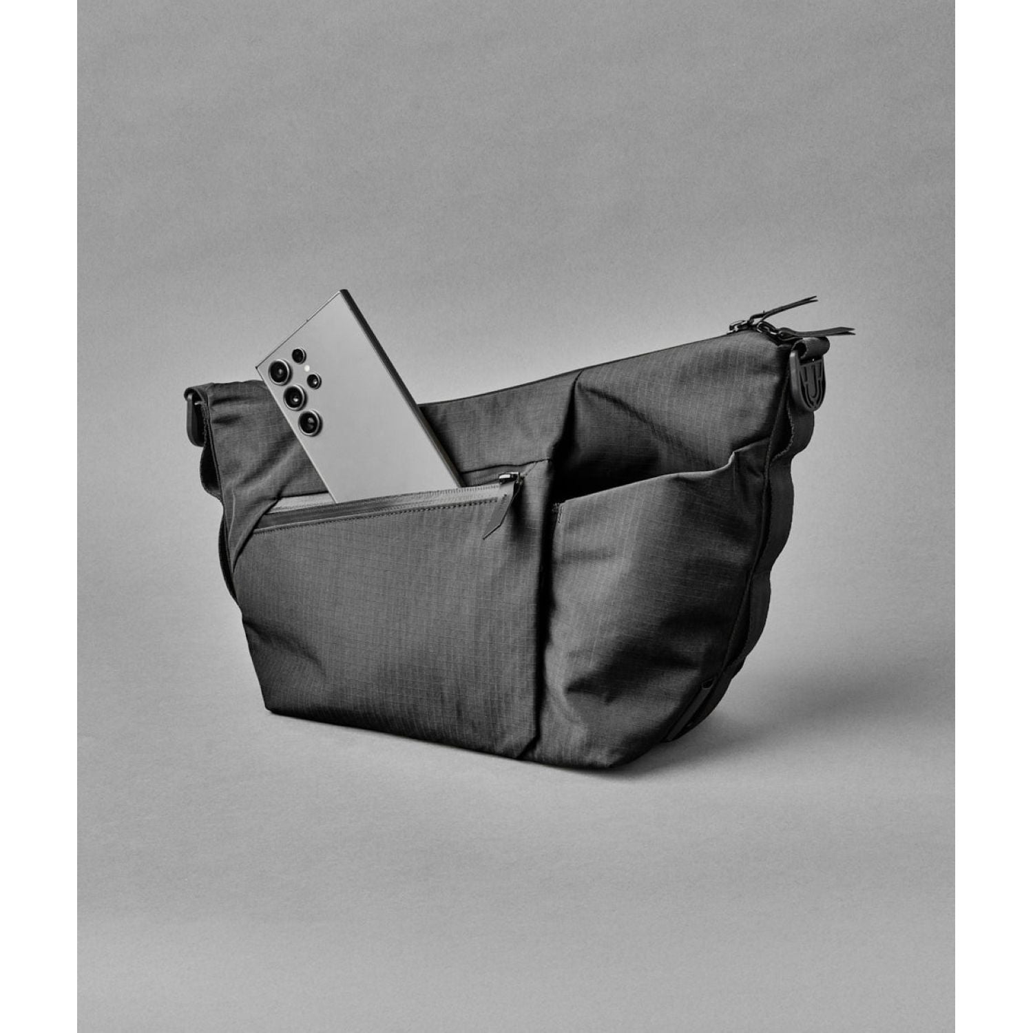 ALPAKA Flow Satchel