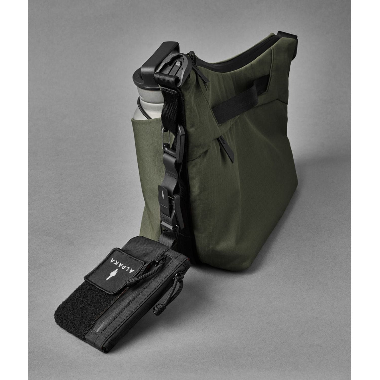 ALPAKA Flow Satchel