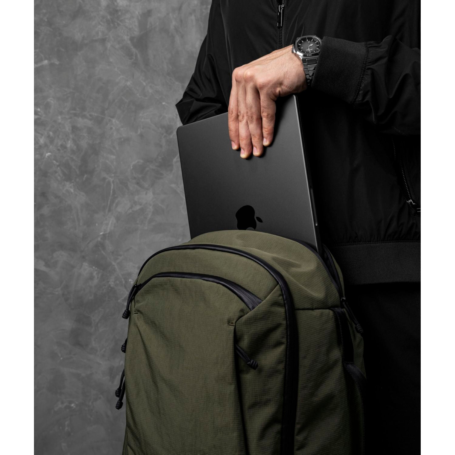 [PRE-ORDER] ALPAKA Traverse Backpack 30L