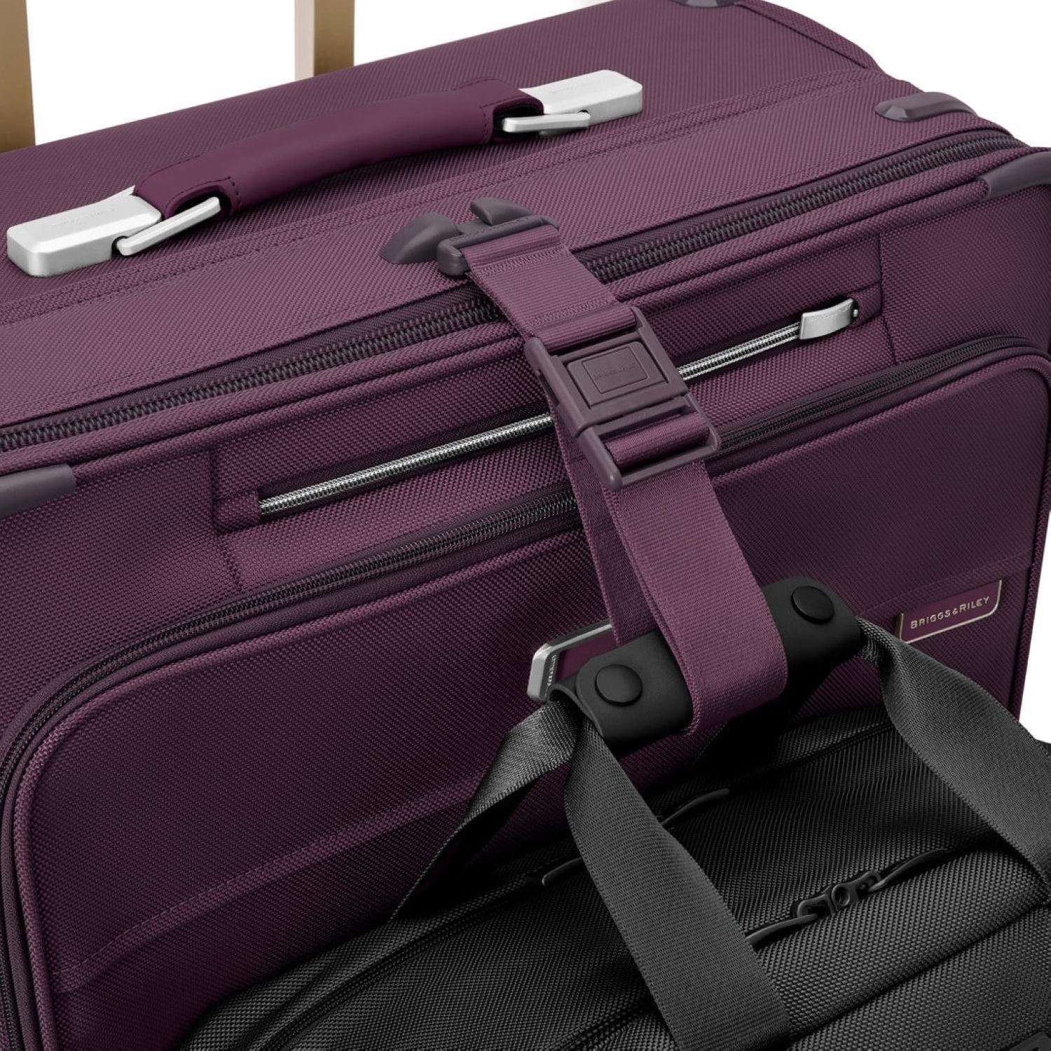 Briggs & Riley Baseline Global 21" Carry-On Expandable Spinner