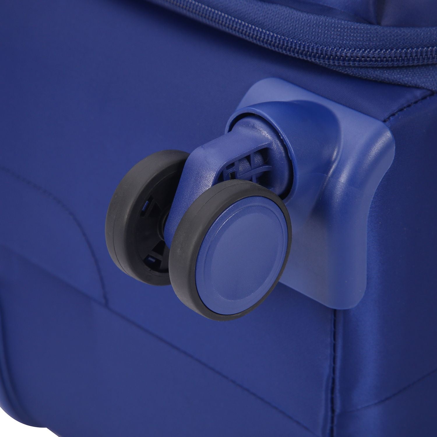 Crossing NOVA Nylon Soft Case Medium Luggage T25