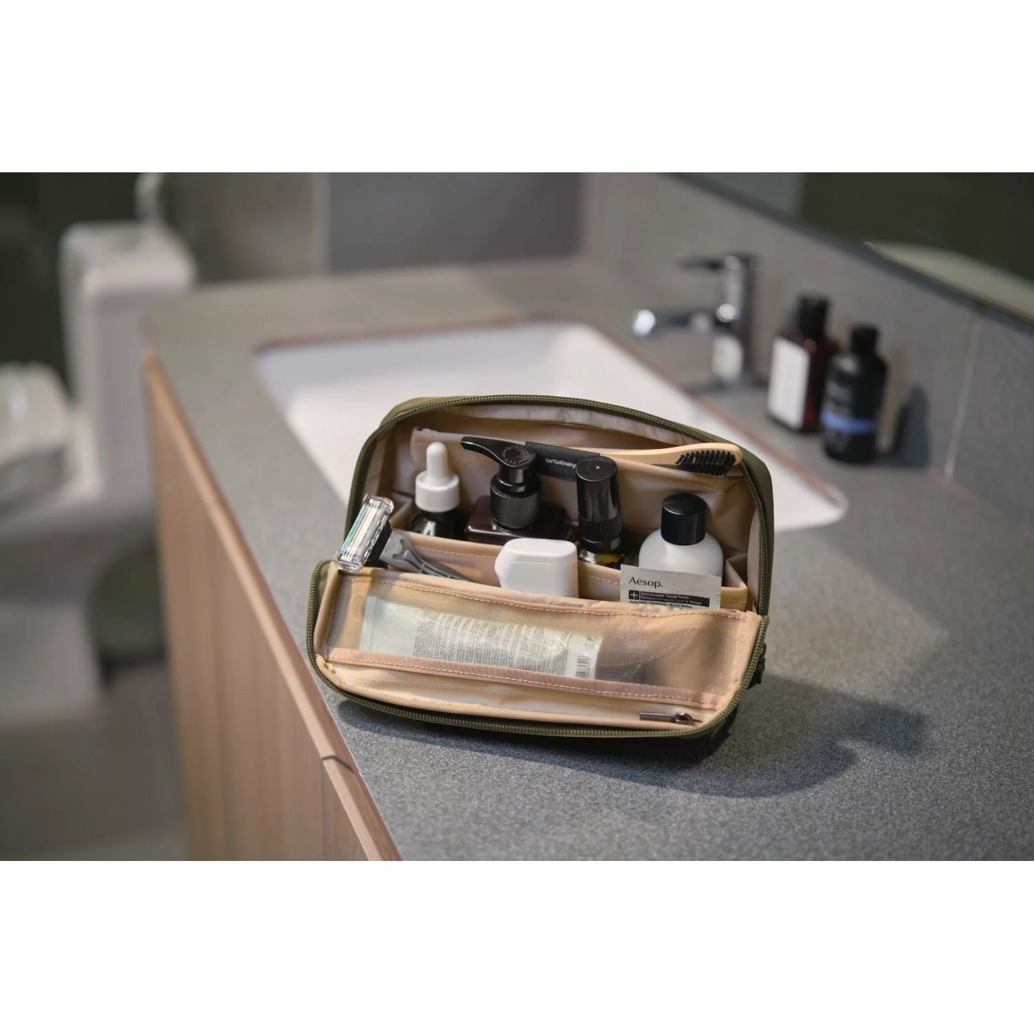Orbitkey 2-In-1 Toiletry Pouch